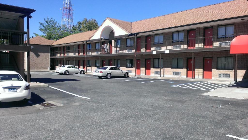 Red Carpet Inn Norwalk Exterior foto
