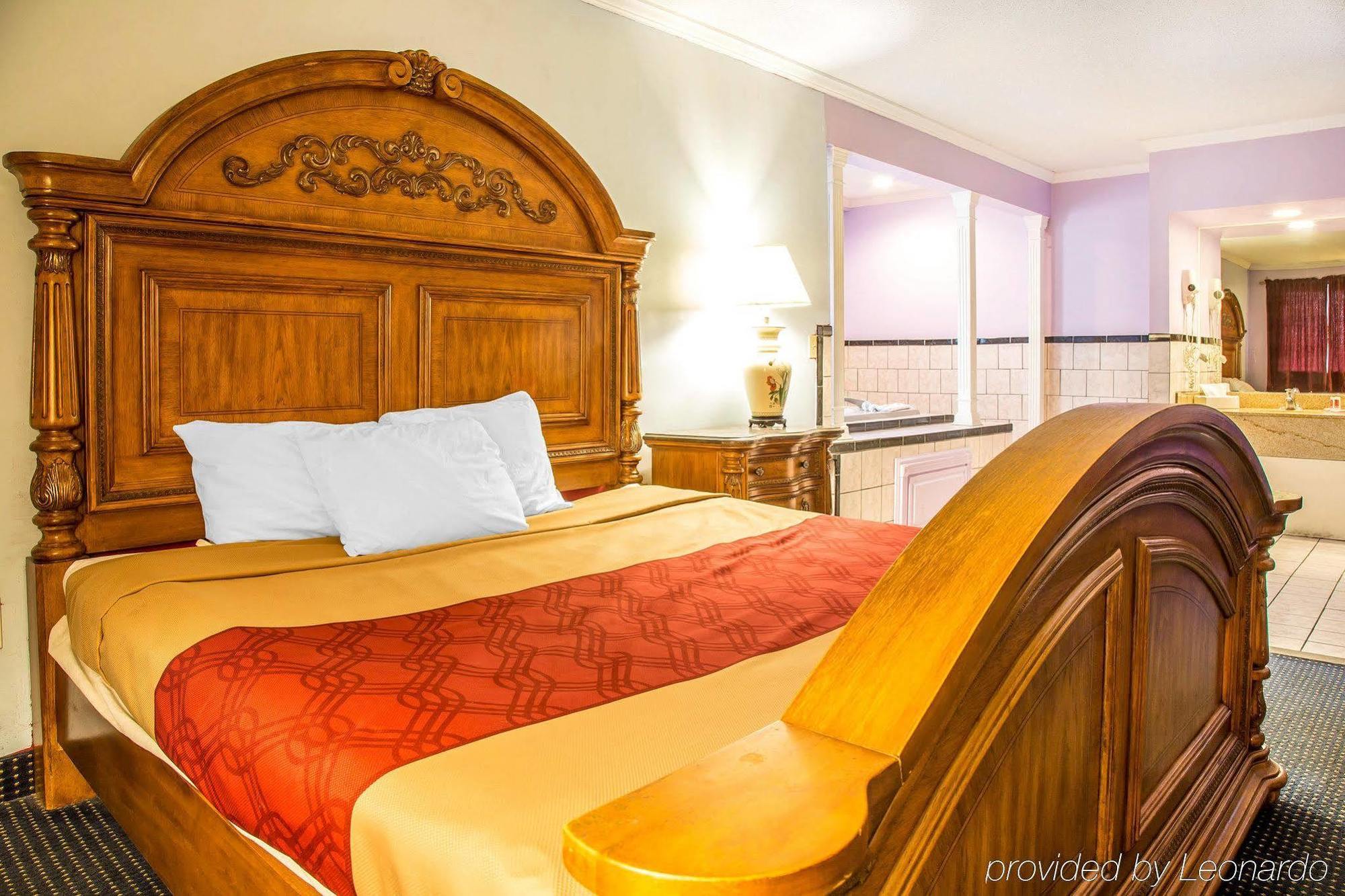 Red Carpet Inn Norwalk Exterior foto